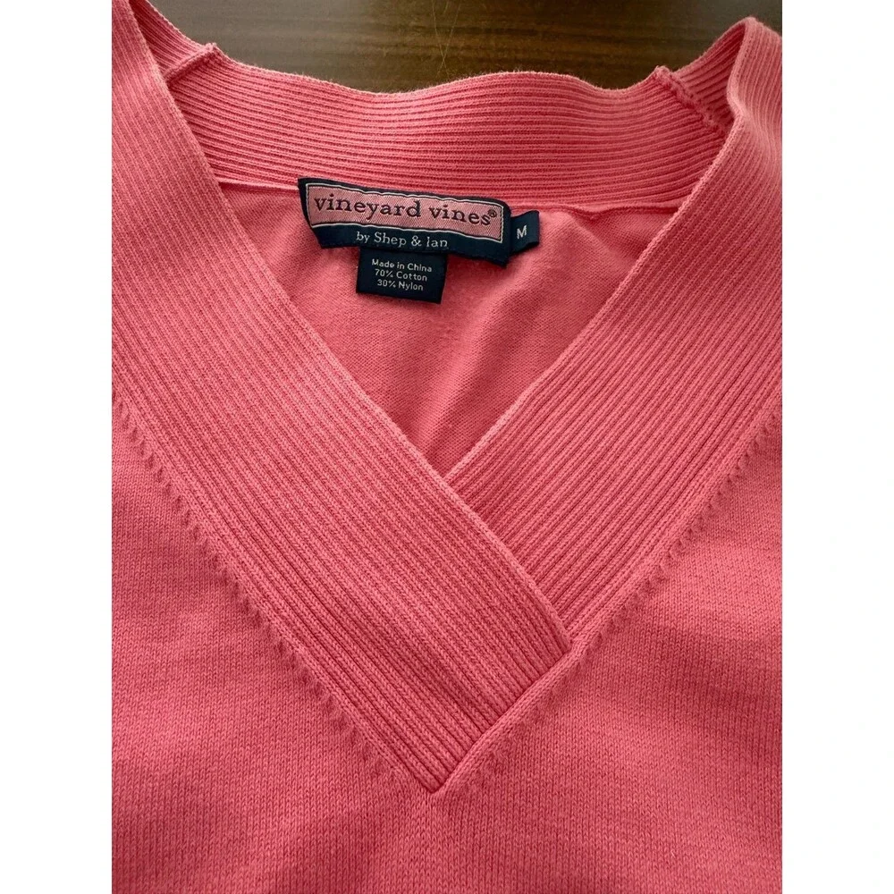 Women's Vineyard Vines Coral V Neck Sweater w/Ribbed Detail Sz M